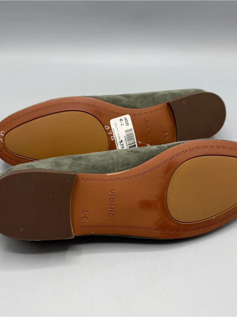 Vionic Willa Loafers Women’s 9.5 Green Suede SlipOn Comfort Flats Casual - Picture 8 of 8